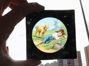 Barevné obrázky na skle - stáří nejméně 80 let - 2