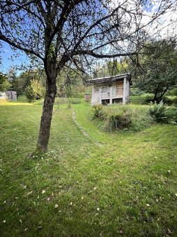 Prodej zahrady, Horni Slavkov, 1663m², se zdenou chatou - 2