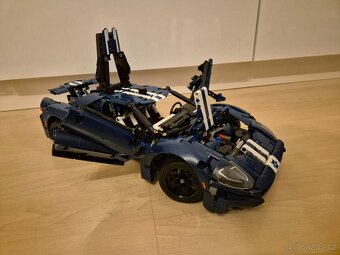 Lego 42154 Ford GT - 2