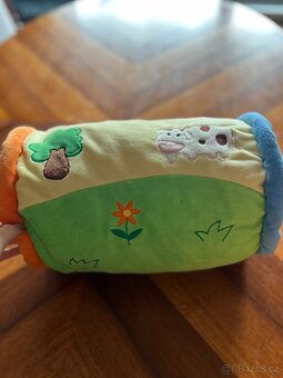 Dvě hrací deky plus válec na podporu lezení - 2