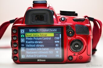 Nikon D3100 RED + příslušenství - 2