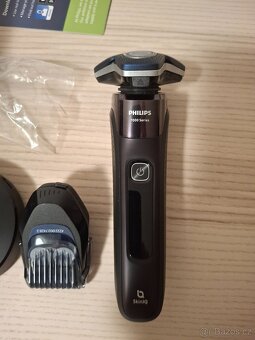 Philips holící strojek S7886/58 - 2