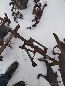 Jednoradlicny obracecí pluh - 2