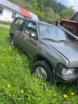 Nissan Terrano - 2