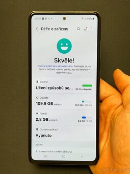 Samsung Galaxy A72 128GB Černý - 2