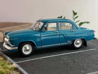 1:18 VOLGA GAZ 21R - Tyrkysová - IST Models - 2