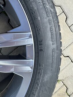 Sebring 245/45/18 original VW - 2
