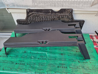panel plata levý černý Škoda Forman od 01/93 116770743 - 2