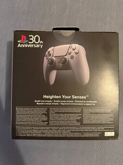 30th Anniversary Limited Edition Dualsense - 2