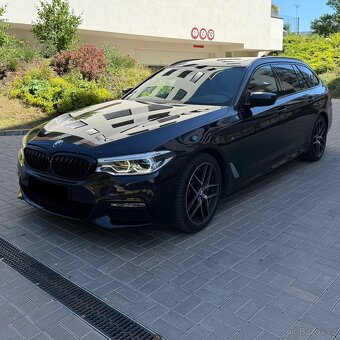 BMW 540i XDRIVE M-PACKET,TOP,KRÁSNÁ VÝBAVA - 2