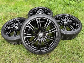 Kompletní letní Alu kola WheelWorld - 235/40 R19 XL - 5x112 - 2