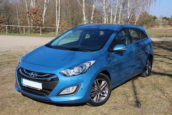 Hyundai i30 1.6 GDI 99 kW, kombi, 95 821 km – bohatá výbava - 2