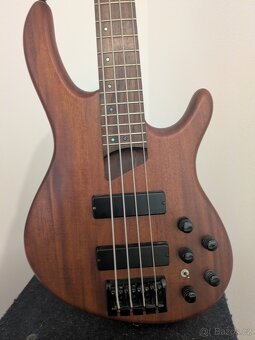 Baskytara cort + combo blue cab 60W - 2