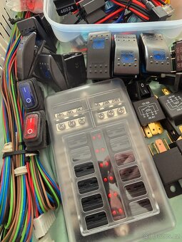 elektroinstalační materiál - nový - 2