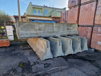 Betonové zábrany - 2