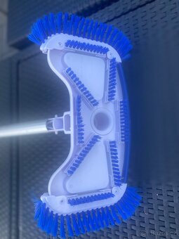 Prodáme vysávací hlavu OCEAN VAC s tyčí Mountfield - 2