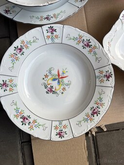 Starožitná Jídelní souprava, porcelánová - 2
