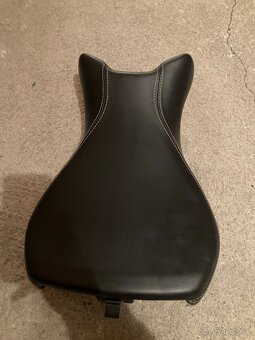 Sedlo BMW ninet. - 2