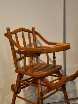 Starožitná dětská jídelní židlička - 2