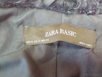Černá chlupatá bunda ZARA BASIC - 2
