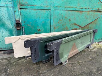 Zadní čelo HUMVEE - 2