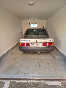 Prodám Ford Escort 1.3 sedan - 2