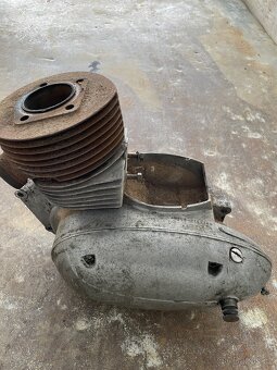 Jawa 250/353 motor velorex - 2