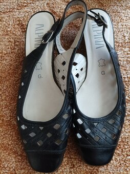 Kožené boty Tamaris, Hogl a Alpina - 2