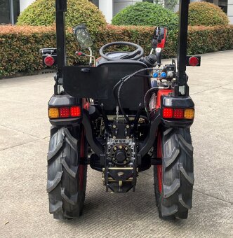 Traktor 254, 25 koní, malotraktor 4x4 - 2