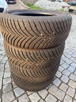4x celoroční pneu 215/60 r16 - 2