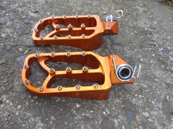 Rade Garage stupacky KTM - 2