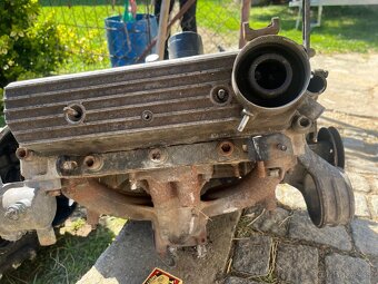 Favorit 136 motor - 2