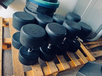 Jednoruční činky pogumovaný 2kg - 50kg - Celkem až 851kg - 2