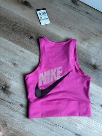 Nove tricko na cviceni Nike s visackou - 2