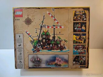 LEGO Ideas 21322 Pirates of Barracuda Bay - 2