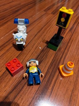 LEGO Duplo policie - 2
