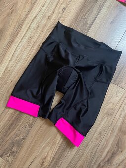 Divči cyklodres + kraťasy - 2