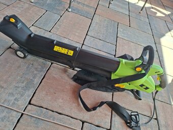 Fukar/vysavač na listí - 2