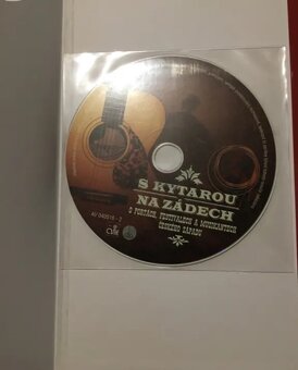 S kytarou na zádech + CD - 2