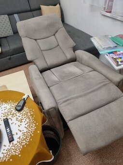 Polohovací křeslo - 2