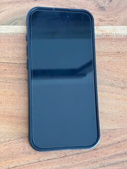iPhone 15 128 GB Green jako nový, 93 %baterie, (rok záruka) - 2