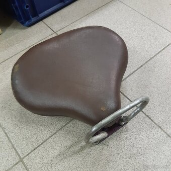 Jawa 250-350-500ohc-Čz-125-150-zadní sedlo - 2