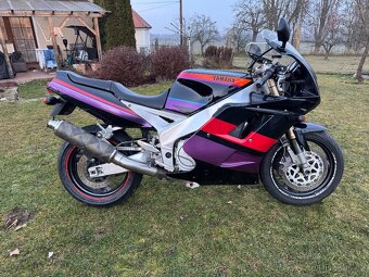 Yamaha FZR 1000, 1995, poslední model - 2