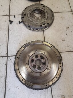 Spojkova Sada 5q 228mm O1/VWGolf IV - 2