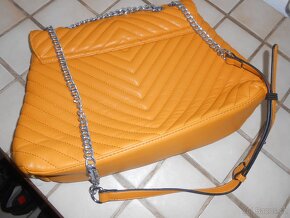 Nová dámská kabelka - 2