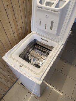 Pračka Whirlpool na 6,5 kg prádla - 2