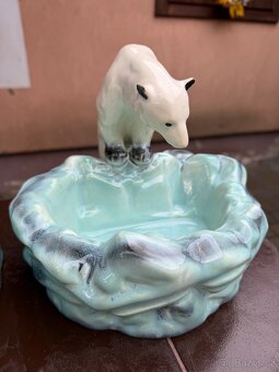 2x LEDNÍ MEDVĚD - DITMAR URBACH. - 2