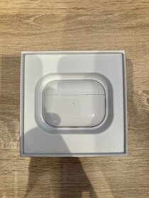 Apple AirPods Pro 2022 - 2