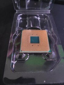 AMD Ryzen 7 2700x - 2
