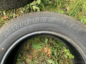 Celoroční pneu 235/60/17 Bridgestone - 2